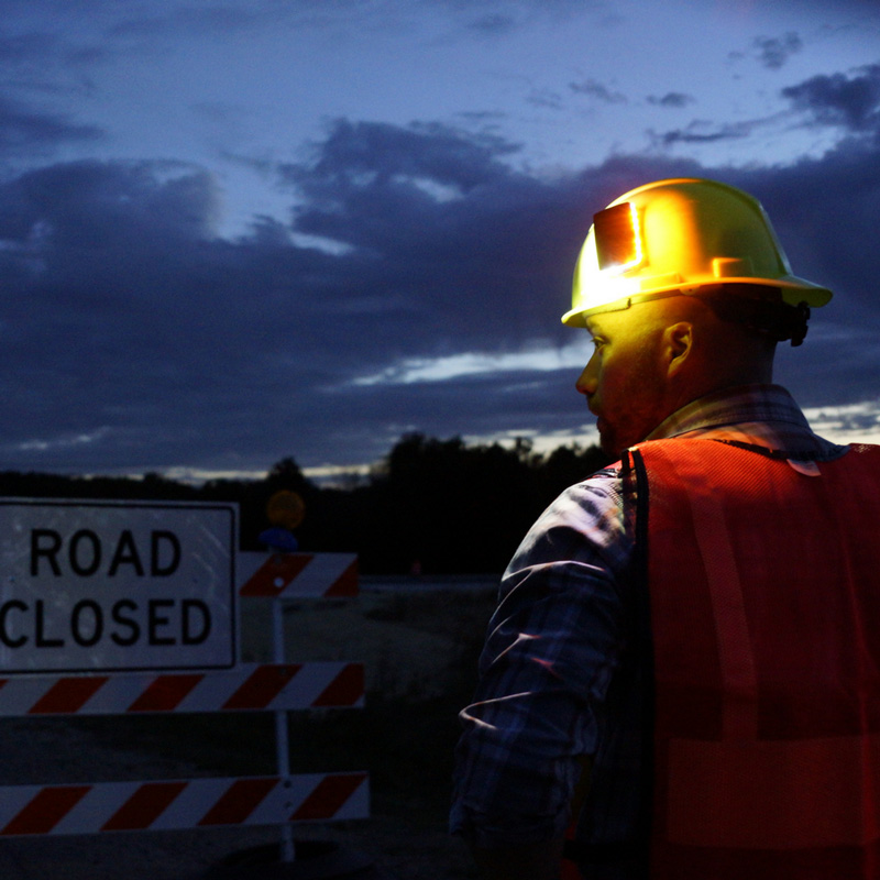 2020_IMG_Construction-Roadside_ELT_Helmet_Night_3_RAW